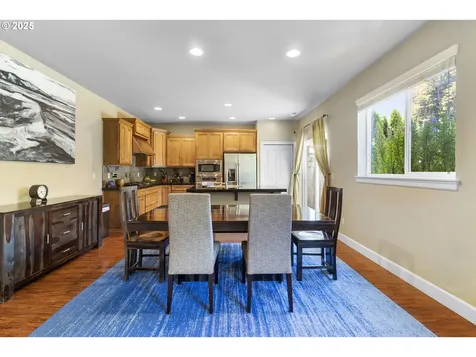 1075 Epperly Way West Linn OR 97068