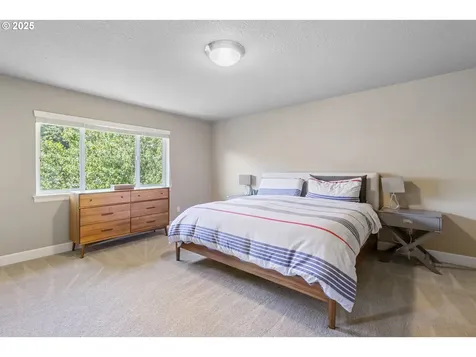 1075 Epperly Way West Linn OR 97068
