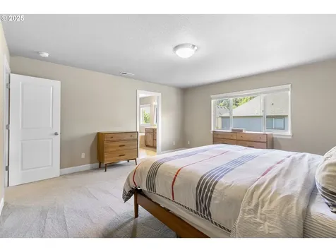 1075 Epperly Way West Linn OR 97068