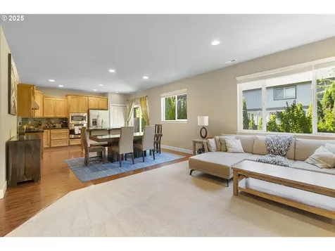 1075 Epperly Way West Linn OR 97068