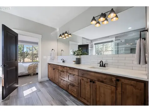 16486 SW Ranchview Road Powell Butte OR 97753