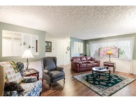 107 NE 102nd Street Vancouver WA 98685