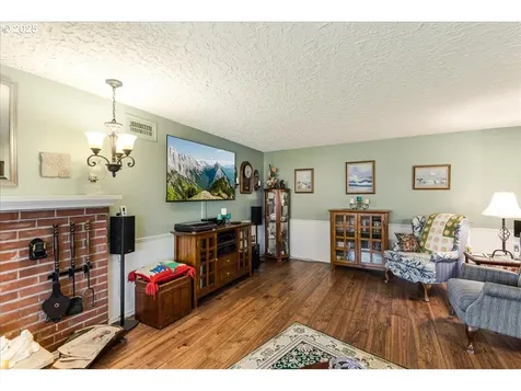 107 NE 102nd Street Vancouver WA 98685