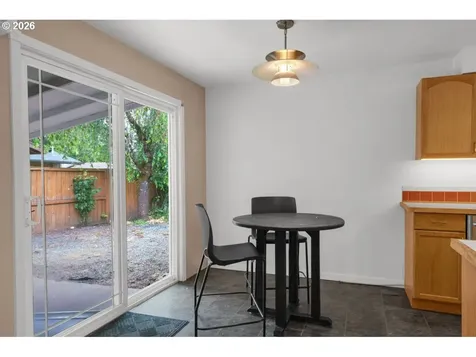 2301 Compton Street Eugene OR 97404