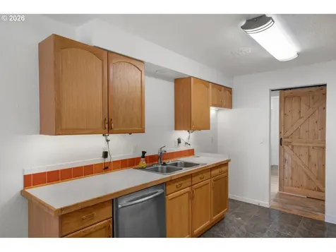 2301 Compton Street Eugene OR 97404