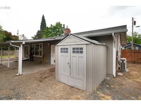 2301 Compton Street Eugene OR 97404