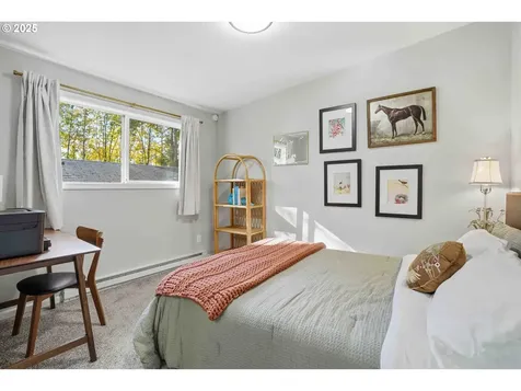7323 SW 4th Avenue Portland OR 97219