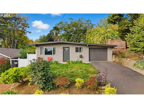 7323 SW 4th Avenue Portland OR 97219