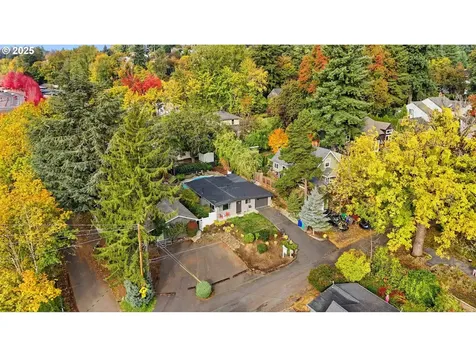 7323 SW 4th Avenue Portland OR 97219