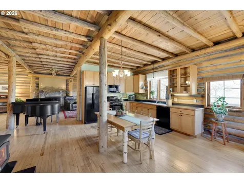 2215 Pine Oak Road Mosier OR 97040