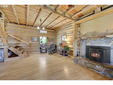 2215 Pine Oak Road Mosier OR 97040
