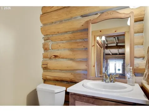 2215 Pine Oak Road Mosier OR 97040