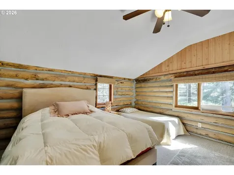 2215 Pine Oak Road Mosier OR 97040