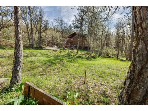 2215 Pine Oak Road Mosier OR 97040