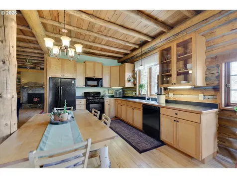 2215 Pine Oak Road Mosier OR 97040