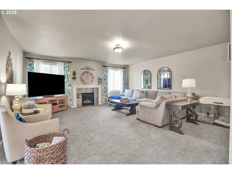 33753 NE Hart Court Scappoose OR 97056