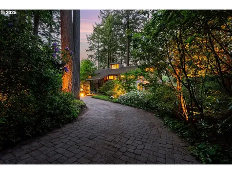 1329 S Palatine Hill Road Portland OR 97219