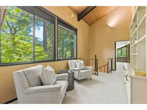 1329 S Palatine Hill Road Portland OR 97219