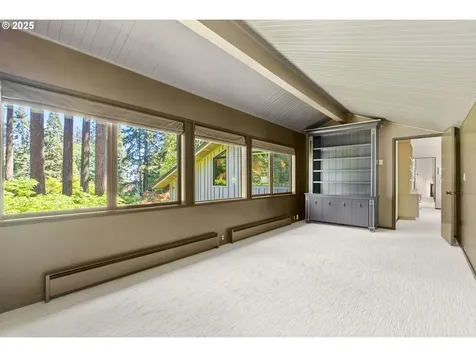 1329 S Palatine Hill Road Portland OR 97219