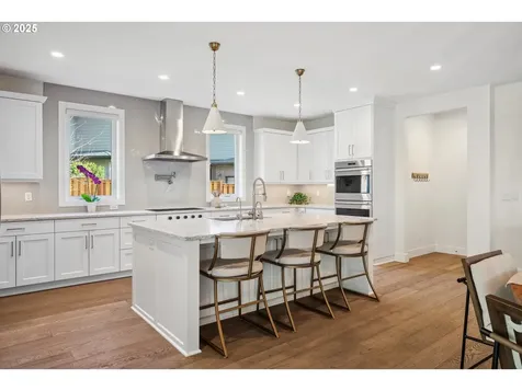 6441 Mission Court Lake Oswego OR 97035