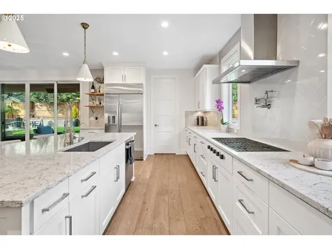 6441 Mission Court Lake Oswego OR 97035
