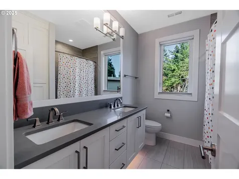 6441 Mission Court Lake Oswego OR 97035