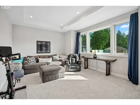 6441 Mission Court Lake Oswego OR 97035