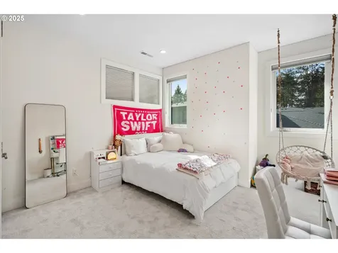 6441 Mission Court Lake Oswego OR 97035