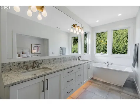6441 Mission Court Lake Oswego OR 97035