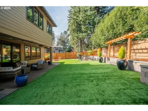 6441 Mission Court Lake Oswego OR 97035