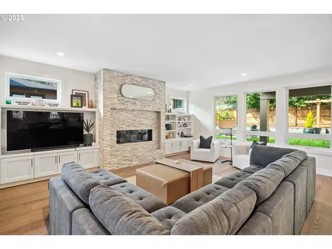 6441 Mission Court Lake Oswego OR 97035