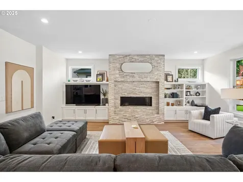 6441 Mission Court Lake Oswego OR 97035