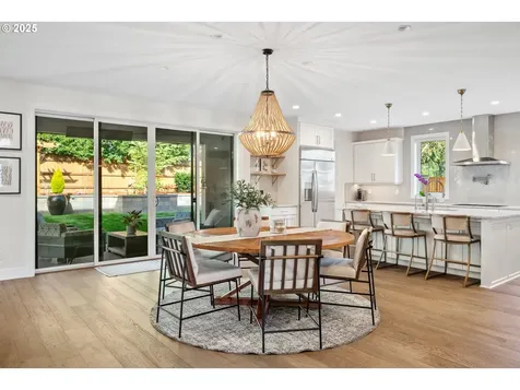 6441 Mission Court Lake Oswego OR 97035