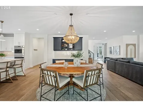 6441 Mission Court Lake Oswego OR 97035