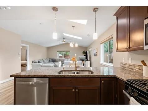 5015 NE 28th Avenue Vancouver WA 98663