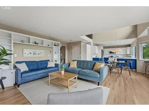 99 Garibaldi Street Lake Oswego OR 97035