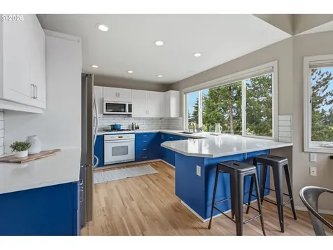 99 Garibaldi Street Lake Oswego OR 97035