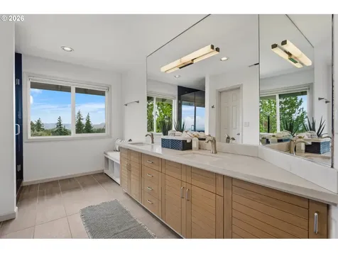 99 Garibaldi Street Lake Oswego OR 97035