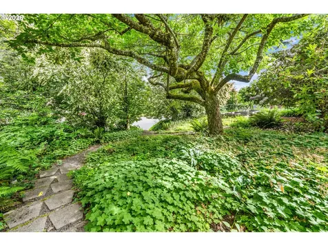 99 Garibaldi Street Lake Oswego OR 97035