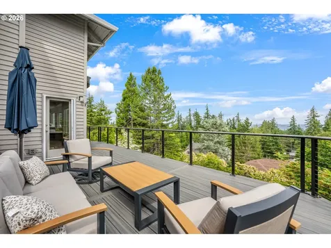 99 Garibaldi Street Lake Oswego OR 97035