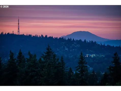 99 Garibaldi Street Lake Oswego OR 97035