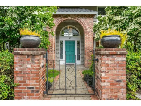 99 Garibaldi Street Lake Oswego OR 97035