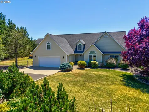 174 Wood Duck Lane Roseburg OR 97471