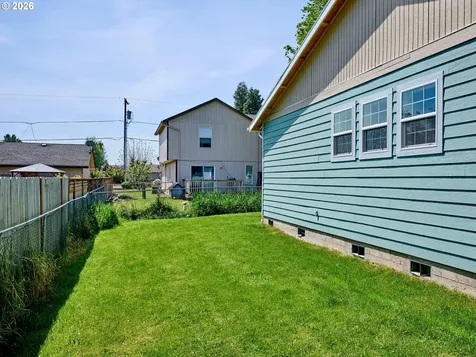 408 Clara Court Salem OR 97301