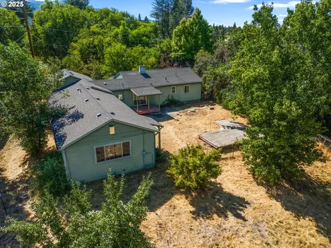 3345 Highway 66 Ashland OR 97520