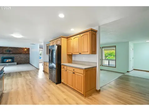 1825 SE 125th Avenue Vancouver WA 98683
