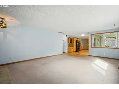 1825 SE 125th Avenue Vancouver WA 98683