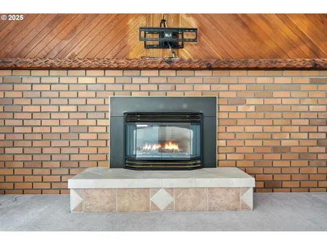 1825 SE 125th Avenue Vancouver WA 98683