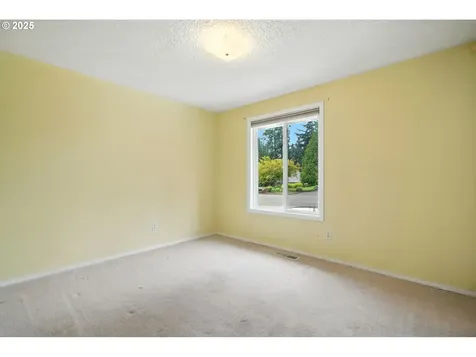 1825 SE 125th Avenue Vancouver WA 98683