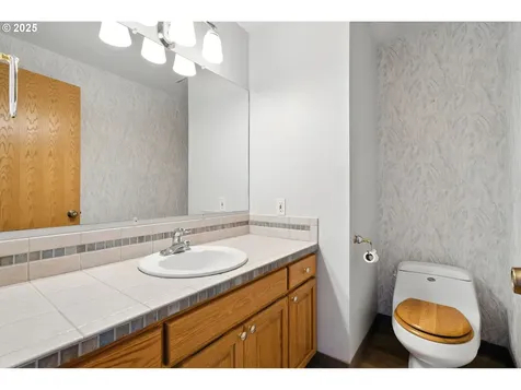 1825 SE 125th Avenue Vancouver WA 98683
